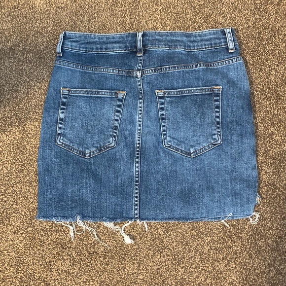 Zara Basic Denim Jean Skirt - Picture 3 of 8